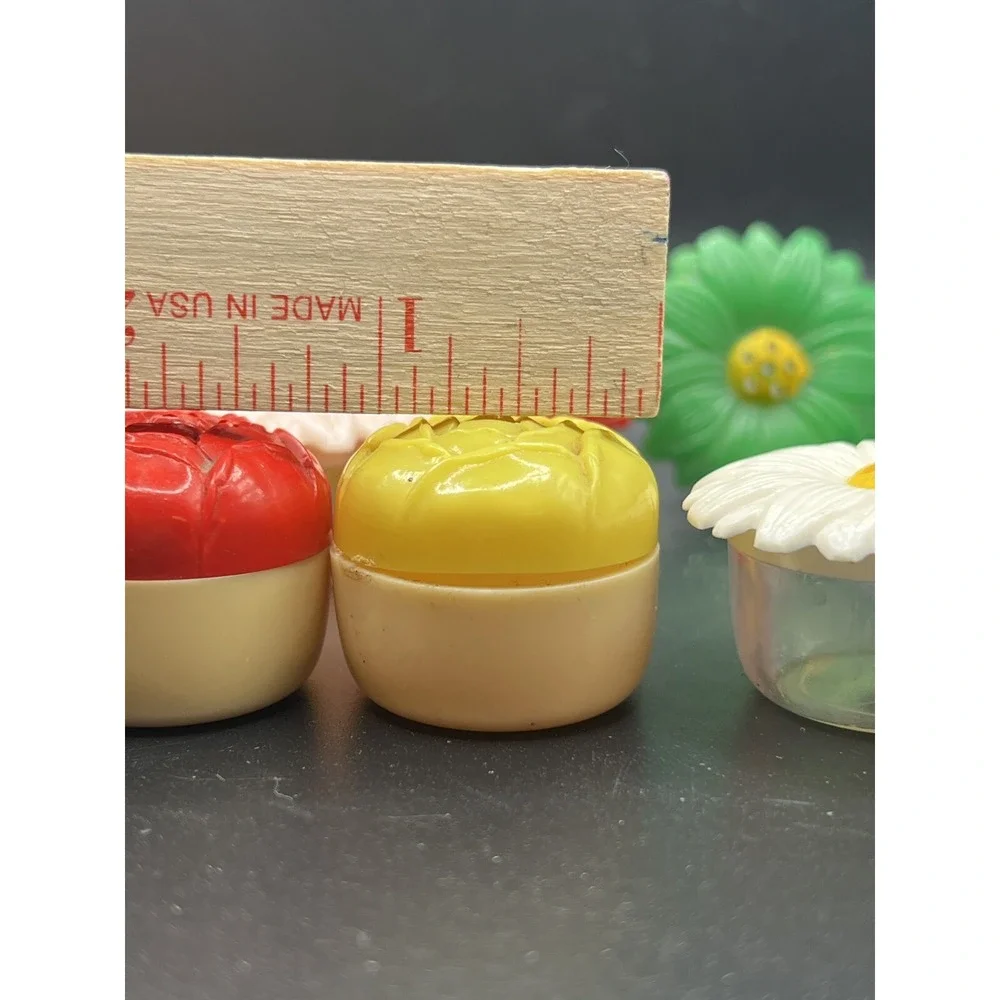 VTG Floral Daisy & Roses Salt‎ and Pepper Shakers Plastic ~ Set Of 15 ~ Colorful